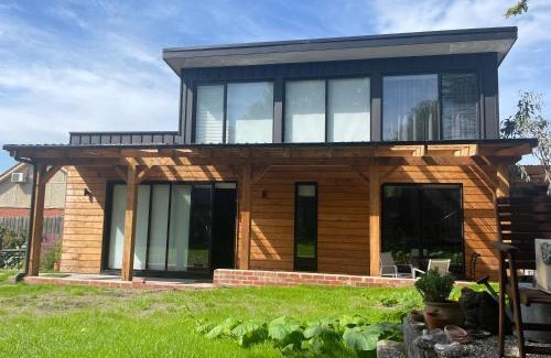 Essendon Villa | BALMORAL VILLA