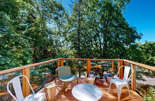 Baraboo House | Balsam House
