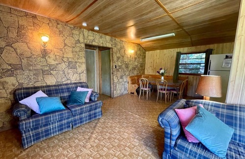 Rosedale Cottage | Balsam Lake Villa Cottages: 3-Bedroom Cottage #3
