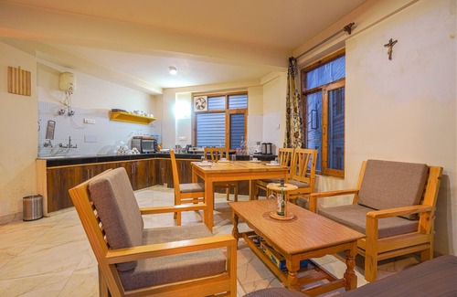 Aleo Cottage | Balvenie 2BHK - A Mountain View cottage 5 minute away from Mall Road