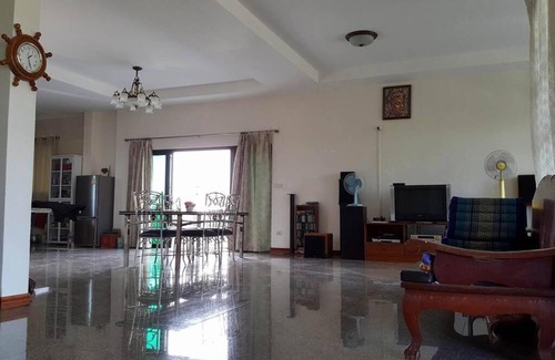 Kosum Phisai Apartment | Bamboo Hill Chalet ที่พักบรรยากาศวิลล่าสไตล์ยุโรป
