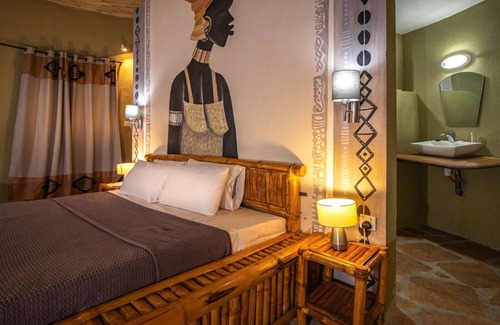 Kololi Hotel | Bamboo Village Resort