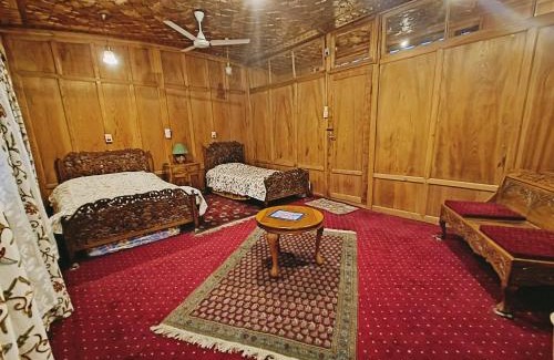 Khattalwada Boat Rental | Bambri Palace