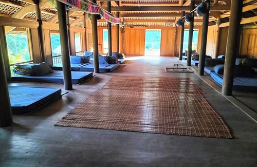 Bac Ha Hostel | Ban Lien Homestay