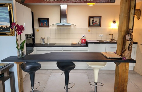 Arzano House | BANANIERS. Air-conditioned house on one level, SPA in garden not overlooked 5 *.