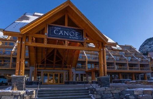 Banff Apartment | Banff | Spacious Suite w/Mountain View & Balcony