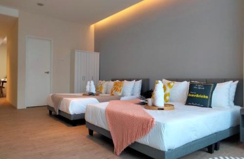 Taman Bukit Pantai Apartment | Bangsar Trade Center Studio 4pax I HomeBrickz