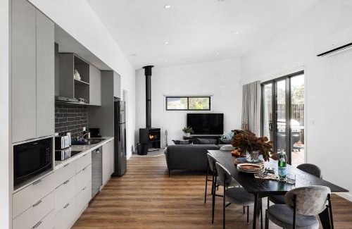 Eganstown House | Banksia Villa