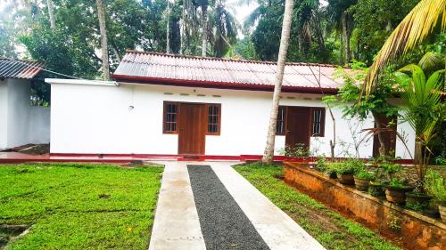 Rumassala House | Banksia Villa