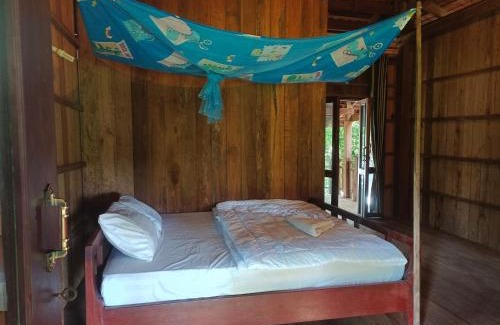 Ban Lung Cabin | Banlung Hill Top House &Trekking