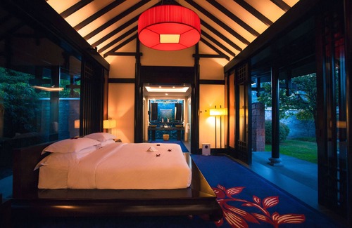 Gucheng District Hotel | Banyan Tree Lijiang