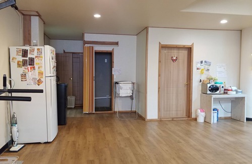Yeon-dong Hostel | Baozen Guesthouse - Hostel