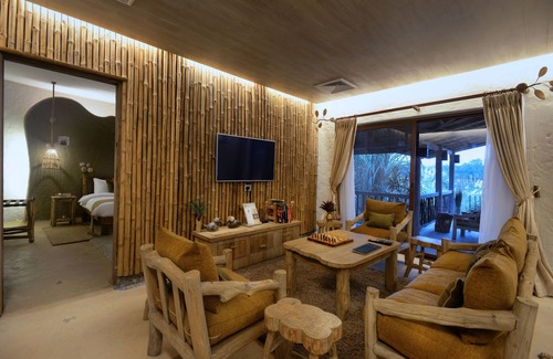 Meghauli Hotel | Barahi Jungle Lodge