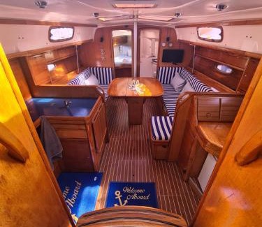 Vigo Boat Rental | BARCO PURAVIDA