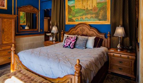 Bartlesville Bed & Breakfast | BarDew Valley Inn