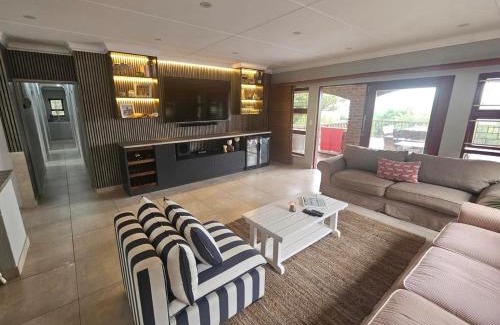 Kentani House | Barefoot Self-Catering Holiday Home