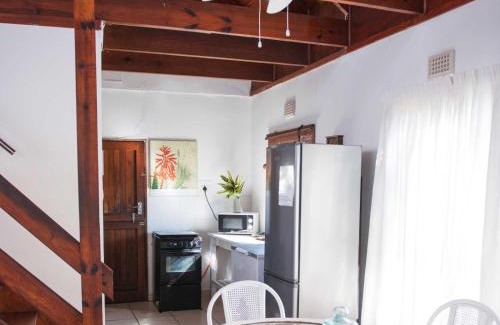 Mtwalume Apartment | Barieta Beach Cottages - Self Catering