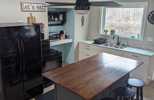 Orleans Cabin | Barleans-Cozy Cabin Conveniently Located
