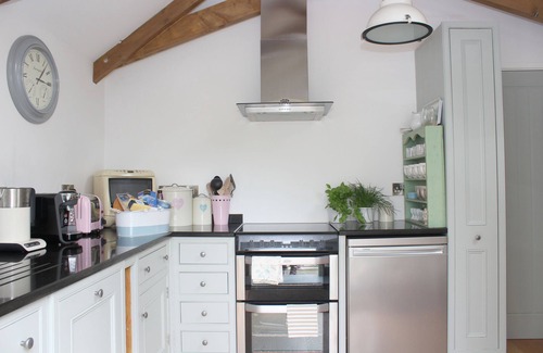 Relubbus House | Barn conversion | 2 bathrooms | Hot tub | Close to Marazion and St Ives.
