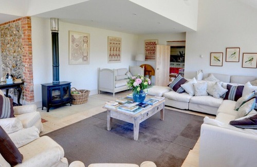 Cley next the Sea House | Barn Drift - Eight Bedroom House, Sleeps 16