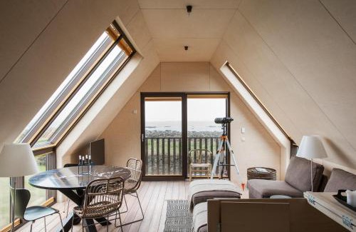 Stokkseyri Cabin | Barn house by the sea
