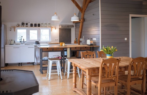 Edelsfeld House | Barn loft with garden