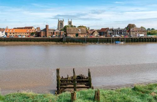 Wisbech House | Barn Owl Cottage