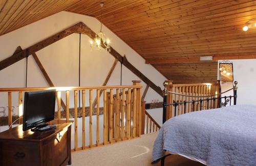 Hickling Bed & Breakfast | Barn Owls Retreat @ Dairy Barns