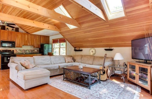 Catharpin House | Barn with 1000sqft PartySpace for rent@Gainesville