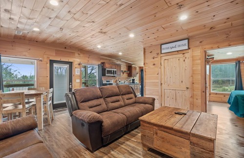 South Pittsburg House | Barndominium at Paradise Pointe