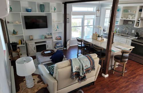 Plymouth House | BarnTides - Plymouth Long Beach