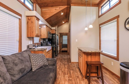 Gilmer Cabin | Barnwell Mountain Cabins #1: Cabin/tiny home w/loft in Gilmer across from BMRA