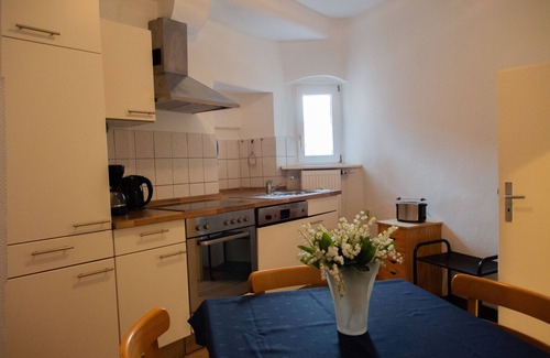 City Centre Regensburg Apartment | Baroque apartment Walhalla 2 -downtown location-