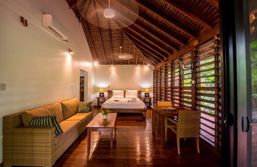 Saraotou Hotel | Barrier Beach Resort