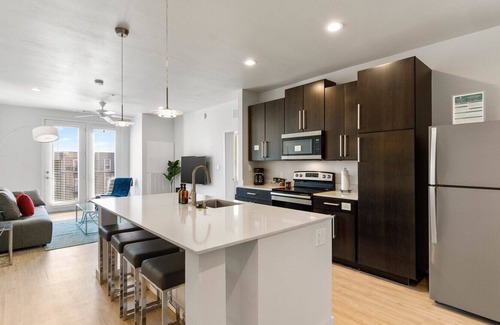 Midland Apartment | Barsala l Modern studio with pool and gym