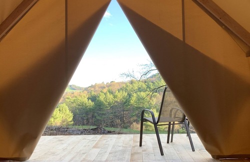 St. Johnsbury RV Rental | Base Camp Glamping @ Wedding Hill