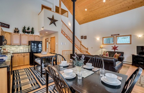 Leavenworth House | Base Camp Lodge - First-Rate Adventure Base