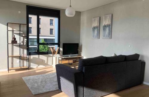 Huningue Apartment | Basel-Tram 8-Tristate-Bridge-Riverview