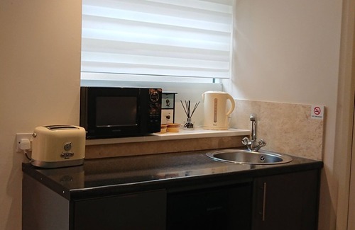 Bexhill-on-Sea Apartment | Basic Ground Floor Self Contained Studio