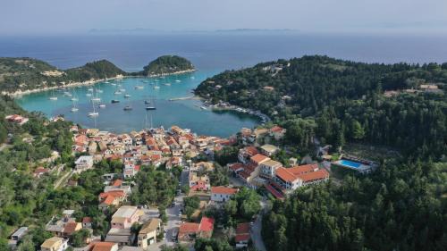 Lakka Hotel | Bastas Hotel & Studios