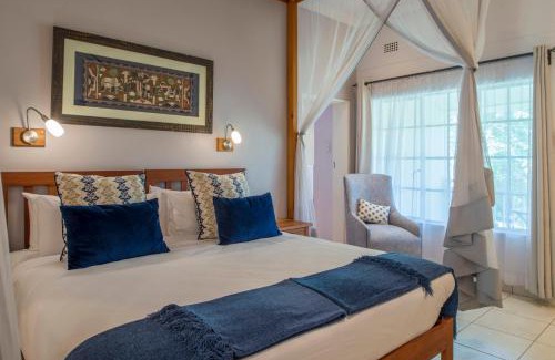 Victoria Falls Hotel | Batonka Guest Lodge