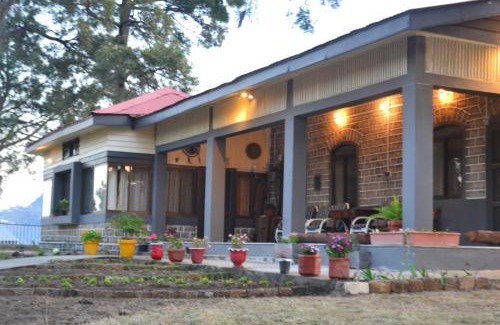 Khyber Pakhtunkhwa Cabin | Batrasi Dak Bungalow