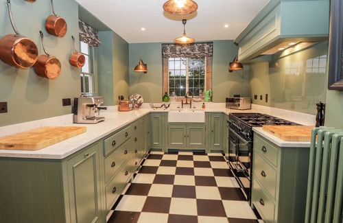 Maidstone Cottage | BATTEL HALL, family friendly, luxury holiday cottage in Hollingbourne