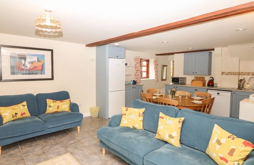 Colyton Cottage | BATTENS, pet friendly, country holiday cottage in Colyton