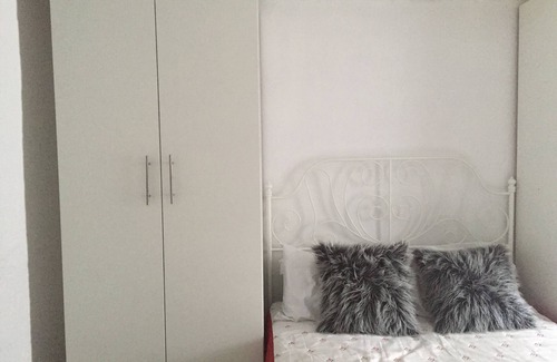 Kuala Lumpur Bed & Breakfast | Batu Caves Small Cozy Room for Traveller