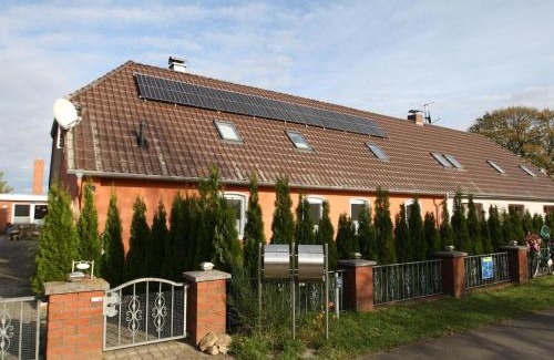 Barkhagen Apartment | Bauernhaus am Plauer See mit Kamin