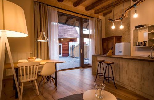 Bad Krozingen Apartment | Baumgartners Dreiseithof - historisch, modern, zentral