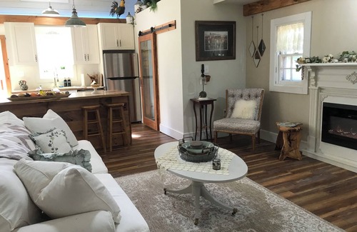 Mathews Cottage | Bay Dream Believer Cottage on Beautiful East River Waterfront