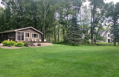 Deerwood House | Bay Lake Lakefront Cabin to Enjoy