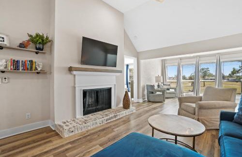Upper Grand Lagoon Apartment | Bay Point Golf Villas by Panhandle Getaways
